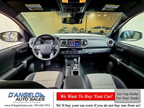 Used 2021 Toyota Tacoma TRD Off-Road w/ Technology Package image 19