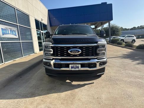 Used 2024 Ford F350 Lariat w/ FX4 Off-Road Package AWD/4WD image 3