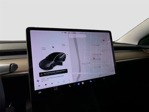 Used 2021 Tesla Model 3 Standard Range Plus RWD image 10