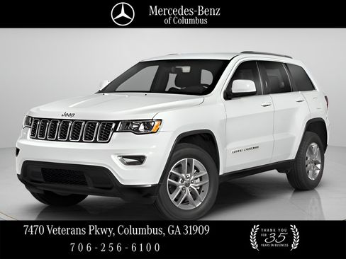 Used 2019 Jeep Grand Cherokee Altitude AWD/4WD image 1