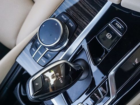 Certified 2023 BMW 530i w/ Premium Package image 23