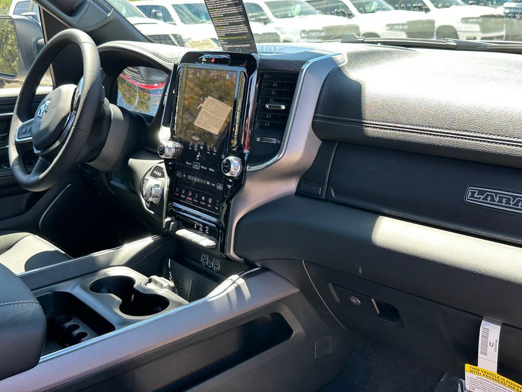 New 2026 RAM 1500 Laramie w/ Laramie Preferred Package AWD/4WD image 13