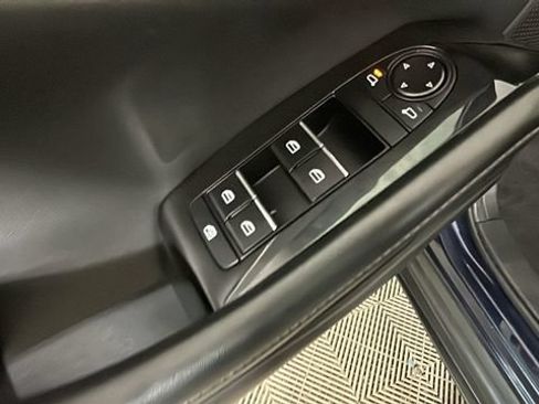 Used 2025 MAZDA CX-30 AWD 2.5 S w/ Preferred Package image 10