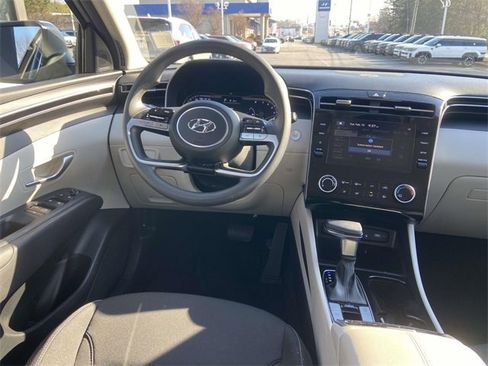 Certified 2023 Hyundai Tucson SEL image 12