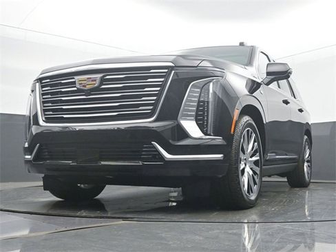 Certified 2025 Cadillac Escalade Premium Luxury Platinum w/ LPO, Floor Liner Package image 48