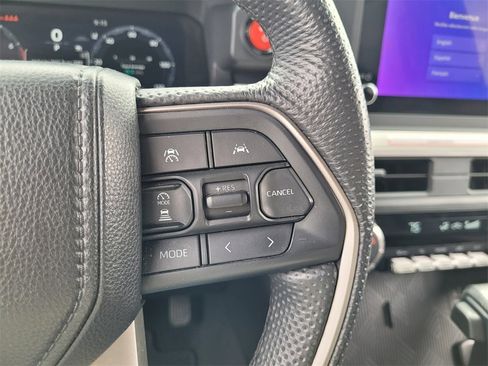 Used 2024 Toyota Tacoma TRD Off-Road image 23