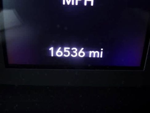 Used 2024 Jeep Wrangler Sport S image 16