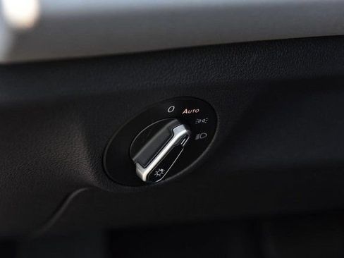 New 2026 Volkswagen Jetta SE FWD image 11