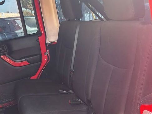 Used 2015 Jeep Wrangler Unlimited Sport w/ Connectivity Group AWD/4WD image 7