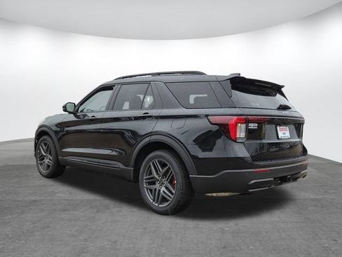 New 2026 Ford Explorer ST-Line w/ ST-Line Street Pack RWD image 3
