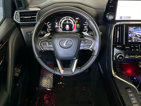 Certified 2024 Lexus LX 600 4WD w/ Appearance Package image 33