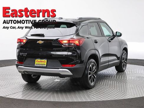 Used 2026 Chevrolet TrailBlazer LT w/ LT Cold Weather Package AWD/4WD image 5