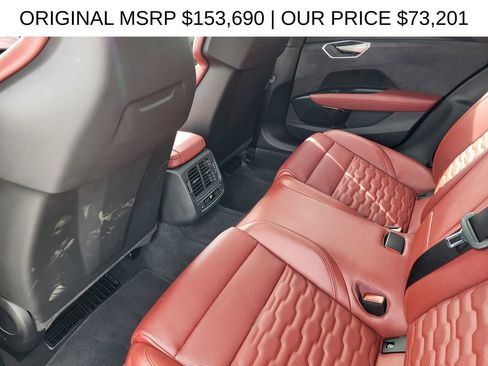 Used 2024 Audi RS e-tron GT image 8