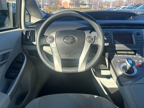 Used 2014 Toyota Prius Five image 13