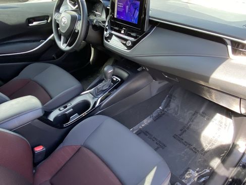 Certified 2024 Toyota Corolla SE w/ SE Premium Package image 9