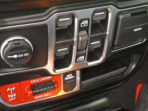 Used 2021 Jeep Gladiator Mojave image 25