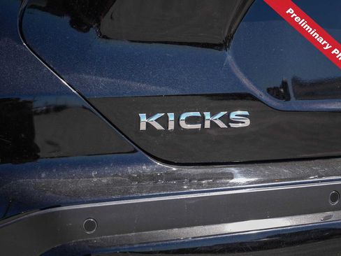 Used 2024 Nissan Kicks S FWD image 8