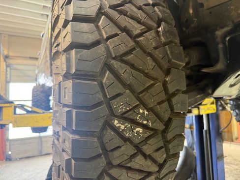 Used 2001 Lexus LX 470 Base 4WD 4dr SUV image 13