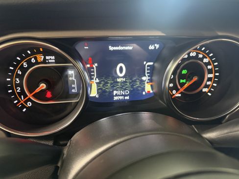 Used 2020 Jeep Wrangler Unlimited Sport S AWD/4WD image 19