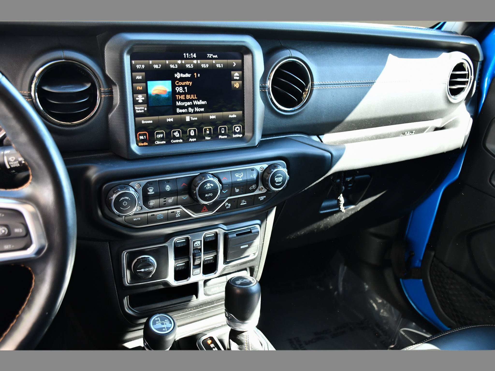 Used 2022 Jeep Wrangler Unlimited Sahara AWD/4WD image 20