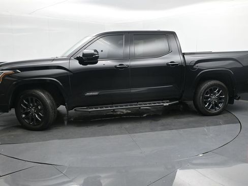 Used 2023 Toyota Tundra Platinum AWD/4WD image 2