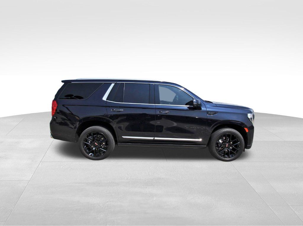 Used 2023 GMC Yukon Denali AWD/4WD image 5