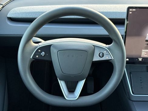 Used 2026 Tesla Model Y 2WD image 14