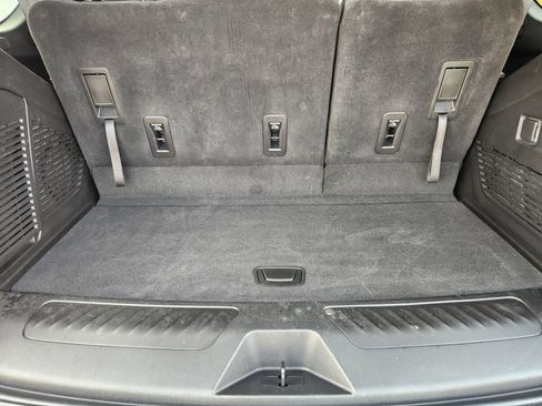 Used 2025 Chevrolet Tahoe LT AWD/4WD image 23