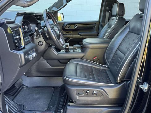 Used 2023 GMC Sierra 1500 AT4X image 19