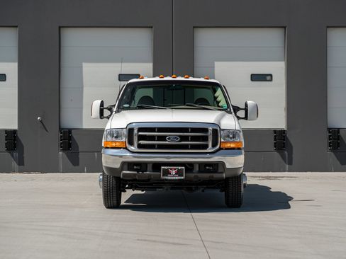 Used 1999 Ford F350 4x4 Crew Cab DRW Super Duty image 2