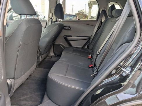 Used 2023 Nissan Rogue S image 25