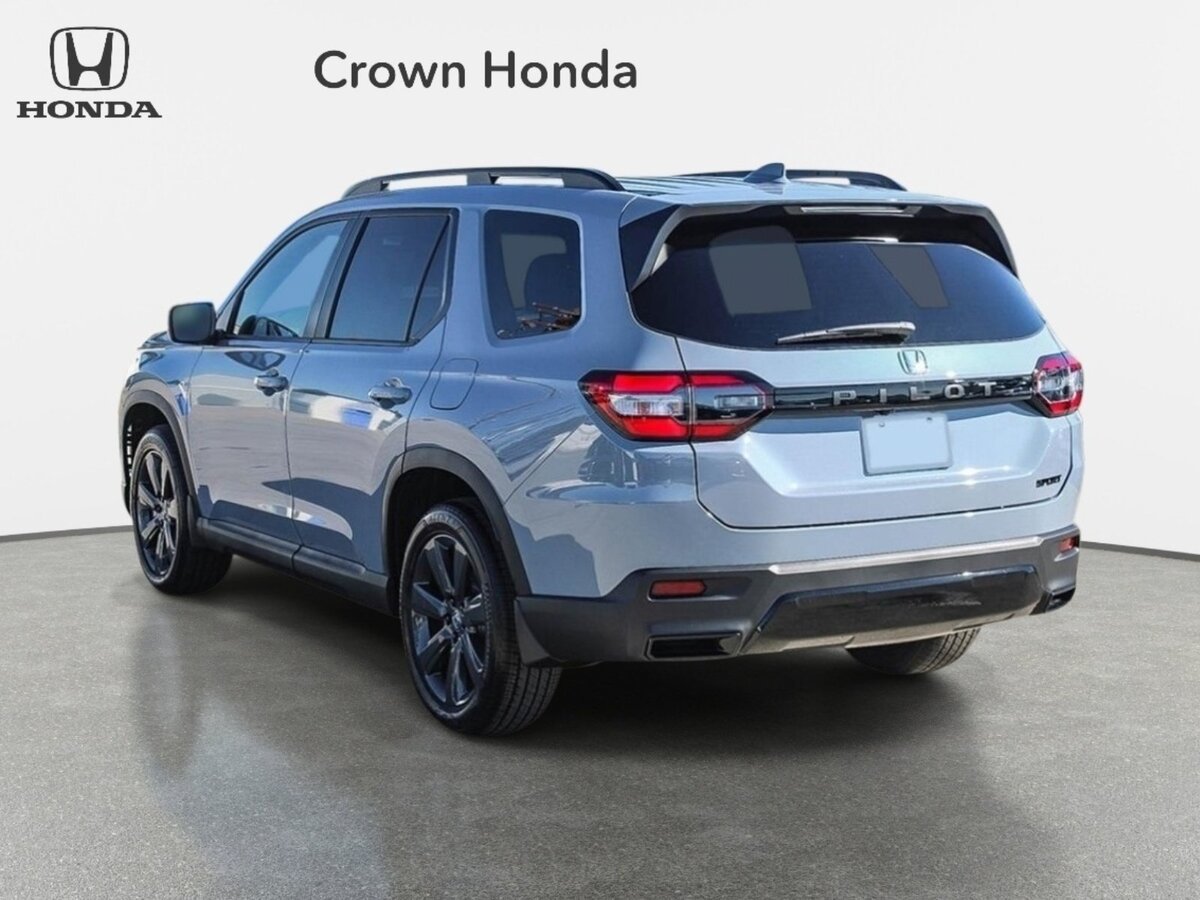 New 2026 Honda Pilot Sport image 2