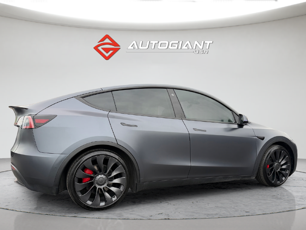 Used 2022 Tesla Model Y Performance AWD/4WD image 9