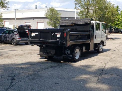 New 2024 Isuzu NPR HD image 4