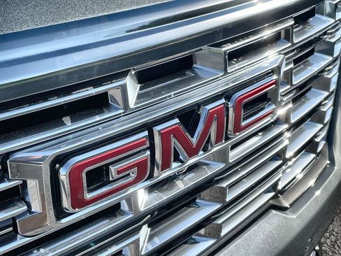 New 2026 GMC Acadia Denali w/ Super Cruise Package image 39