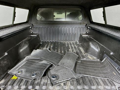 Used 2019 Toyota Tacoma SR w/ SR Convenience Package image 31