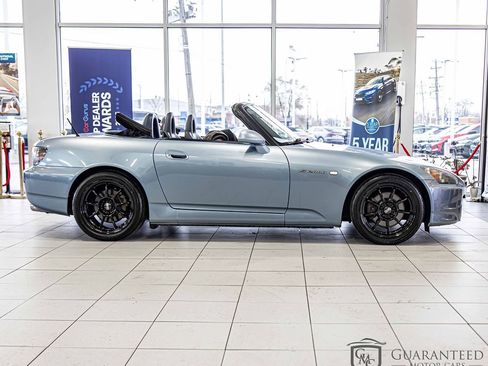 Used 2005 Honda S2000 image 10