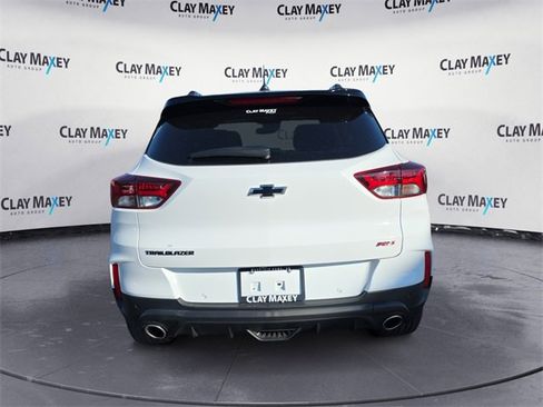 Used 2021 Chevrolet TrailBlazer RS w/ Technology Package image 4