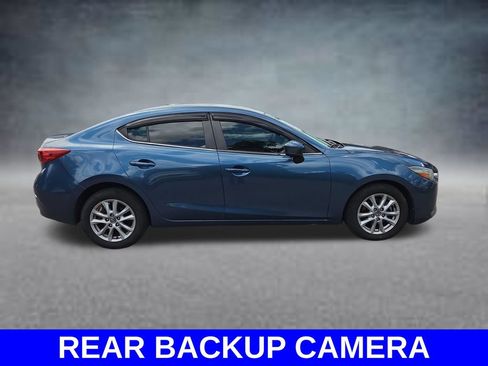 Used 2018 MAZDA MAZDA3 Sport w/ Preferred Equipment Package FWD image 4