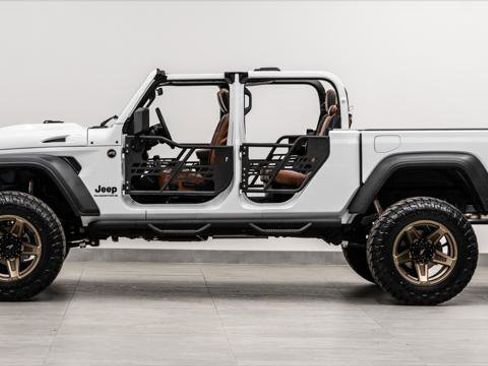 Used 2026 Jeep Gladiator Sport image 11