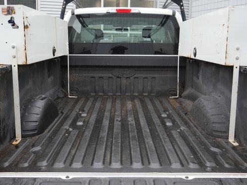 Used 2019 Ford F250 XL w/ Power Equipment Group image 22