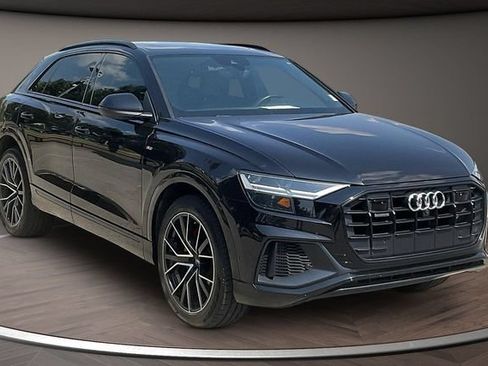Used 2019 Audi Q8 Premium Plus AWD/4WD image 10