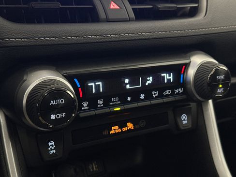 Used 2024 Toyota RAV4 XLE image 28