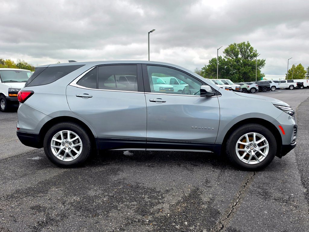 Used 2024 Chevrolet Equinox LT FWD image 8