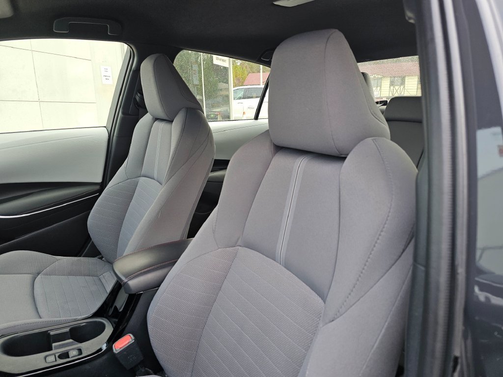 Certified 2024 Toyota Corolla SE FWD image 20