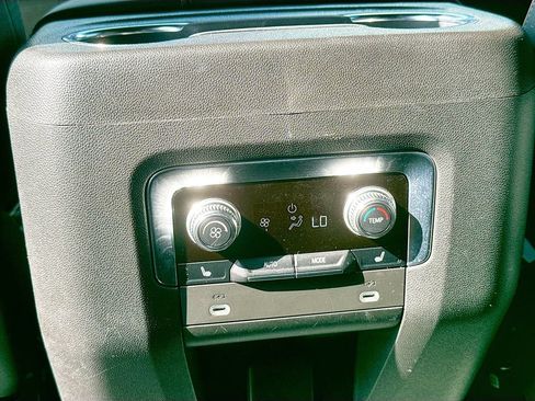 Used 2021 GMC Yukon AT4 w/ LPO, Illumination Package AWD/4WD image 22
