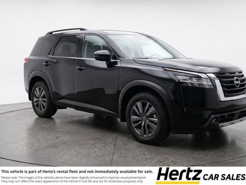 Used 2025 Nissan Pathfinder SV image 1