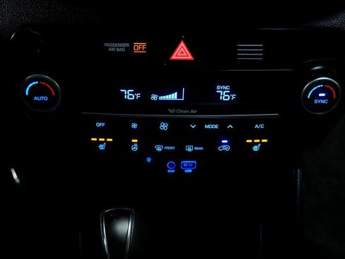 Certified 2021 Hyundai Tucson Limited image 19