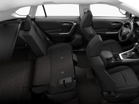 New 2025 Toyota RAV4 XLE image 30