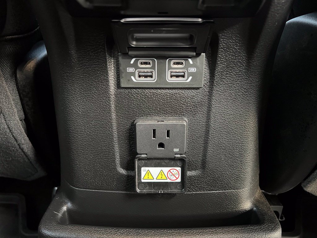 Used 2026 Jeep Wrangler Unlimited Rubicon AWD/4WD image 31